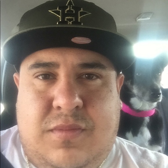 Profile Picture of Servando Sanchez (@swervsancho) on Poshmark