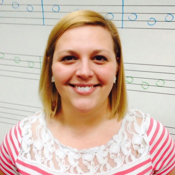 Profile Picture of Natalie Dunckel (@nataliedunckel) on Poshmark