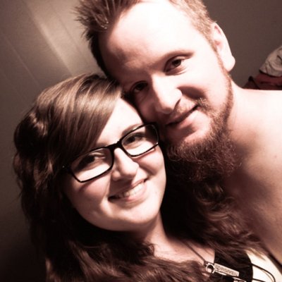 Profile Picture of Amanda Violet Moore (@aviolet21) on Twitter