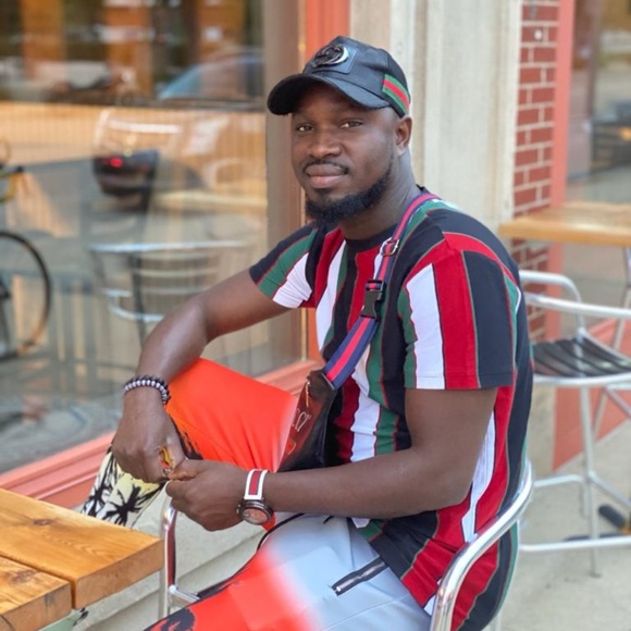 Profile Picture of Salomon Ichola (@akpadochabi) on Poshmark