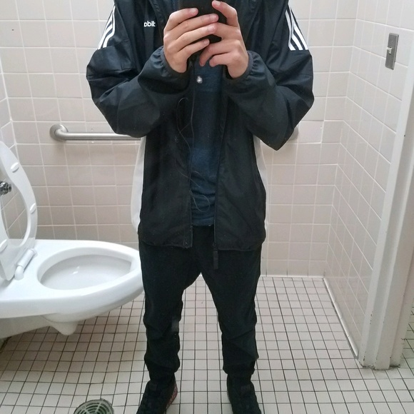 Profile Picture of Kevin Soto (@kevinsoto6647) on Poshmark