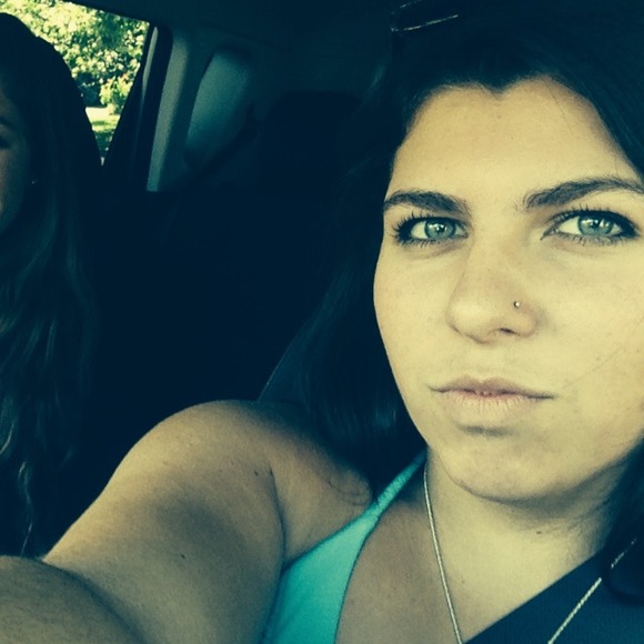 Profile Picture of Lexi Liberatore (@lexiliberatore) on Poshmark