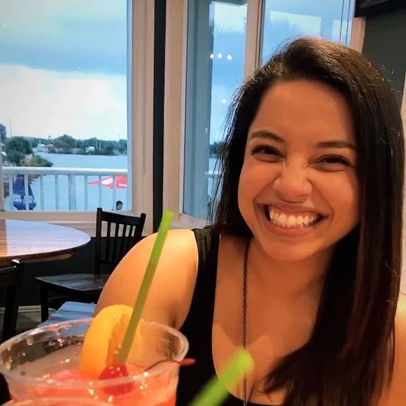 Profile Picture of Daniela Mazariegos (@mazariegosd) on Poshmark