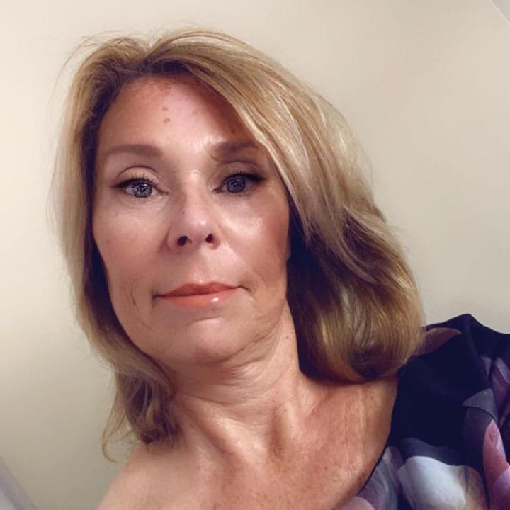 Profile Picture of Cora Rosenthal (@@corarosenthal) on Tiktok