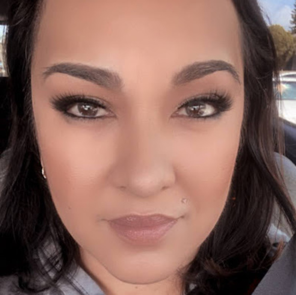 Profile Picture of Brandi Mascorro (@brandimascorro) on Poshmark