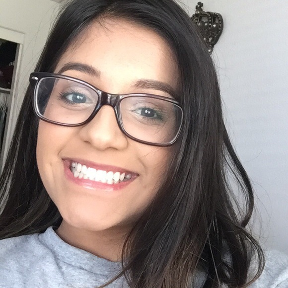 Profile Picture of Athena Limon (@athena51) on Poshmark