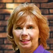 Profile Picture of Charlotte Chase (@CharlotteChasePhD) on Youtube