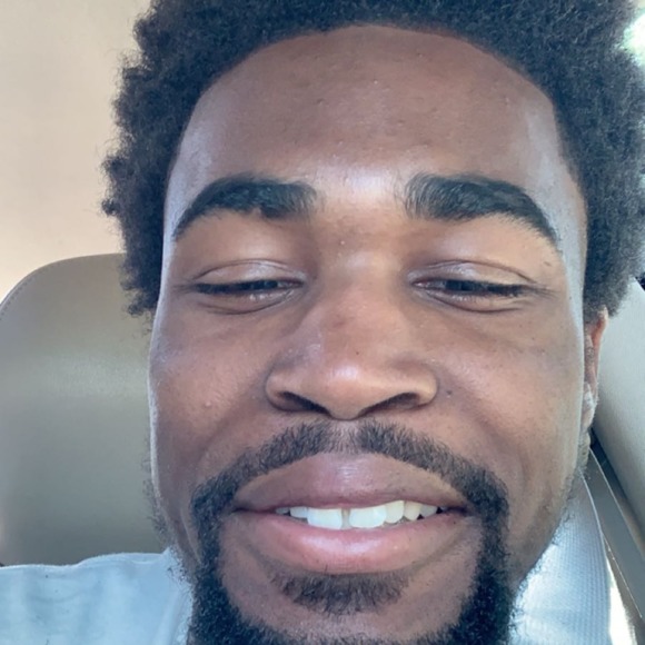 Profile Picture of Kevin Dixon-griggs (@kdixongriggs) on Poshmark