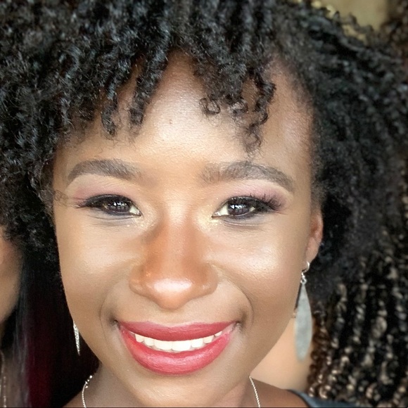 Bianca Perkins - Poshmark Profile Picture of Bianca Perkins (@bperkins31) on Poshmark