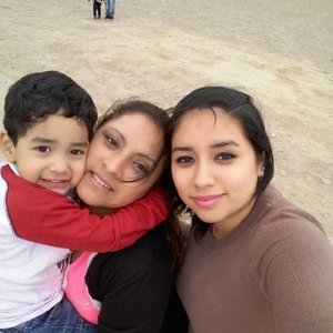 Profile Picture of Tania Laguna Velasqu (@VelasquTania) on Twitter