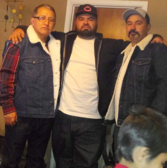 Profile Picture of Aaron Leanos (@aaronleanos) on Poshmark