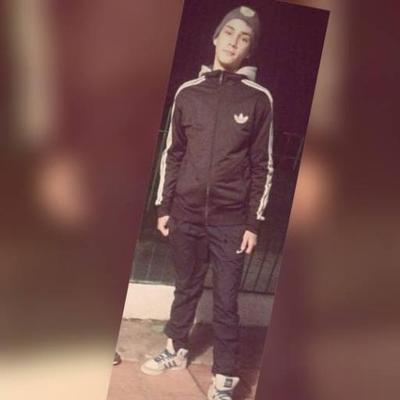 Profile Picture of Michael Pizzano ♥ (@VolviooLaMagiaa) on Twitter