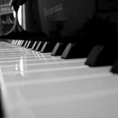 Profile Picture of Sam Roybal (@roybalistic) on Twitter