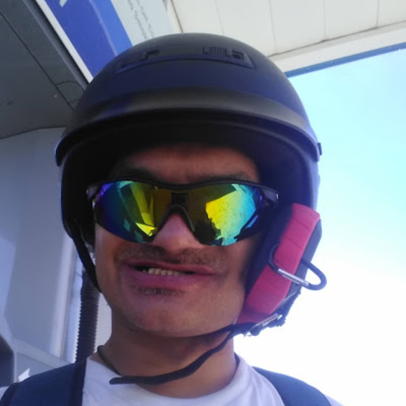 Profile Picture of David Dreves (@daviddreves) on Poshmark