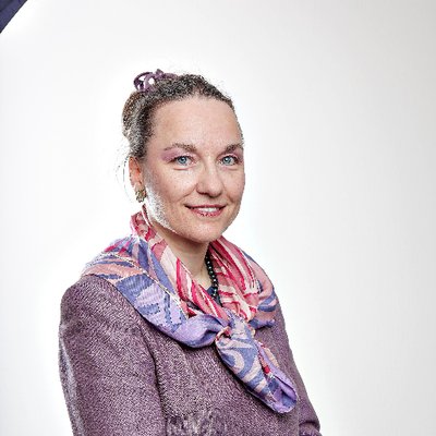 Profile Picture of Dr Cordula BARZANTNY (@CordulaRobinson) on Twitter