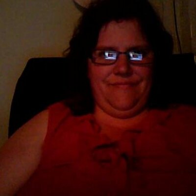 Nikki Holmes - Twitter Profile Picture of Nikki Holmes (@nikkiholmes8) on Twitter