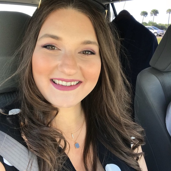 Profile Picture of Teresa Kirschbaum (@t_kirschbaum) on Poshmark