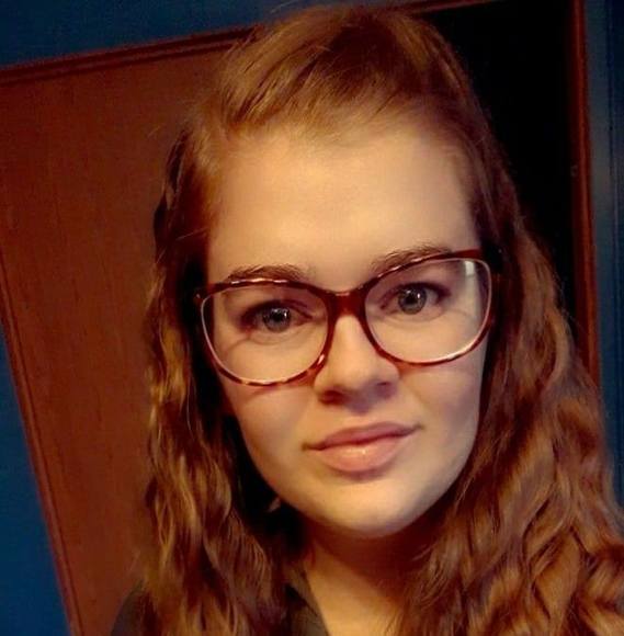 Profile Picture of Denea Gummo (@deneagummo) on Poshmark