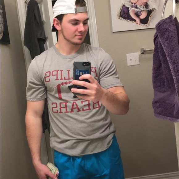 Profile Picture of Weston Bigbee (@w_kbigs25) on Poshmark