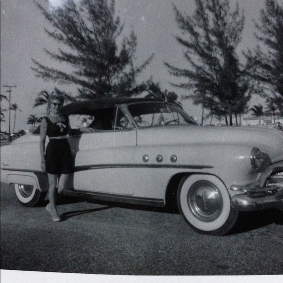 Profile Picture of Kristy Rompf (@rompfds) on Poshmark