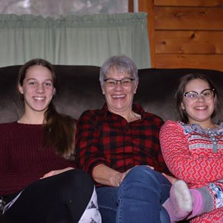 Vickey Gray - Facebook Profile Picture of Vickey Gray (@vickey.gray.71) on Facebook