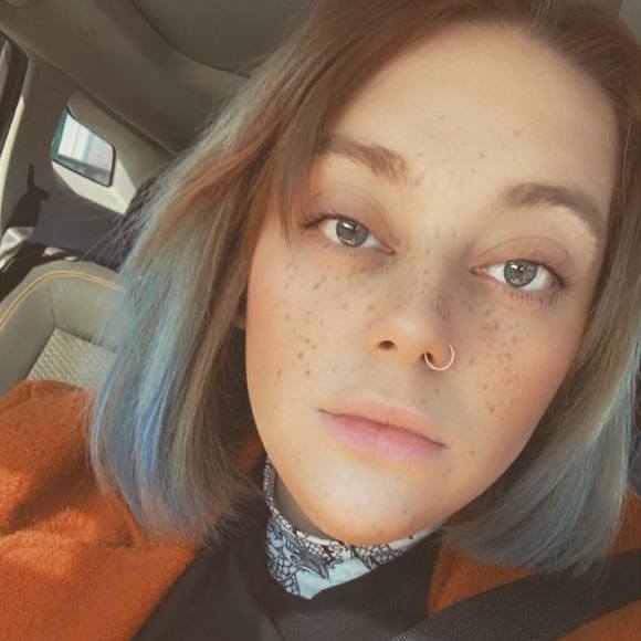 Profile Picture of Michaela Chapman-hesson (@michaela_hesson) on Poshmark