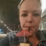 Profile Picture of Meredith Koch Lewis (@meredith_lewis) on Instagram