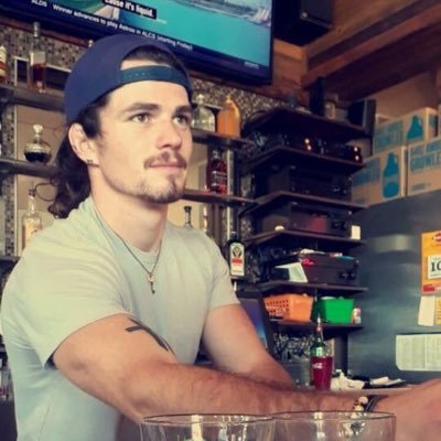 Profile Picture of Travis Francis (@TravKienitz07) on Twitter