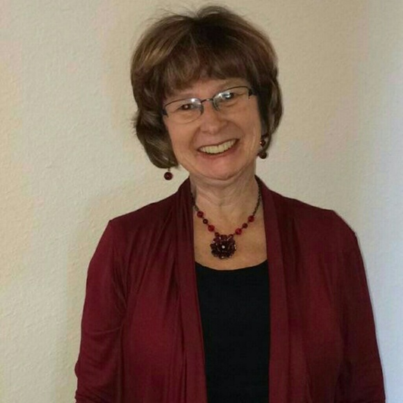 Profile Picture of Kathy Greenwood (@knitkat57) on Poshmark