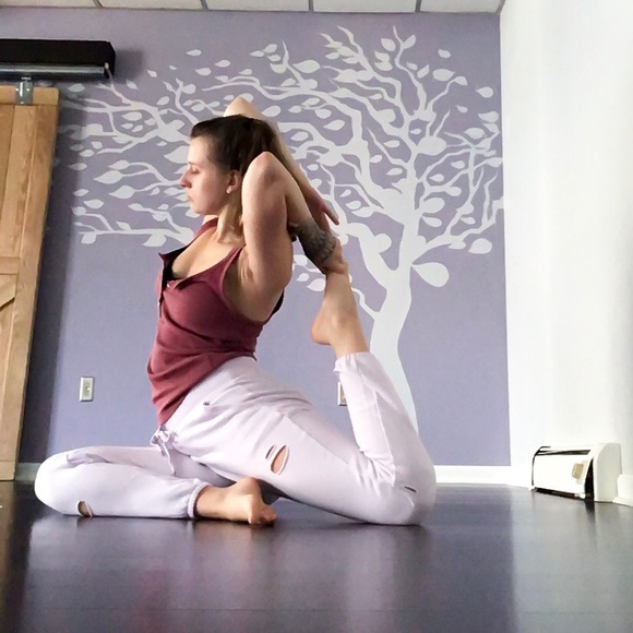 Profile Picture of Klara Groskova (@sagelyyoga) on Poshmark