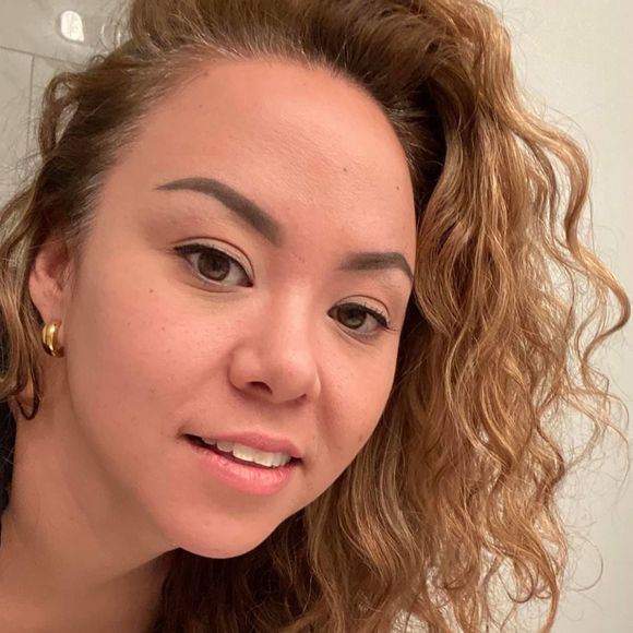 Profile Picture of Erika Douglas (@erikadouglas3) on Poshmark