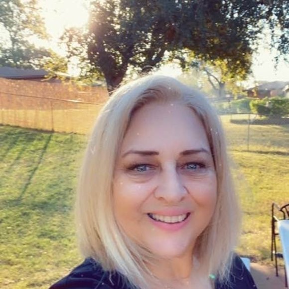 Profile Picture of Cheryl Simms (@cherylsimms331) on Poshmark