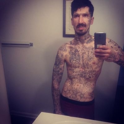 Profile Picture of Darren Hodge (@DarrenHodge18) on Twitter