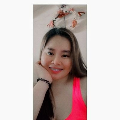 Profile Picture of Elaine Perez (@ellaineavecilla) on Twitter