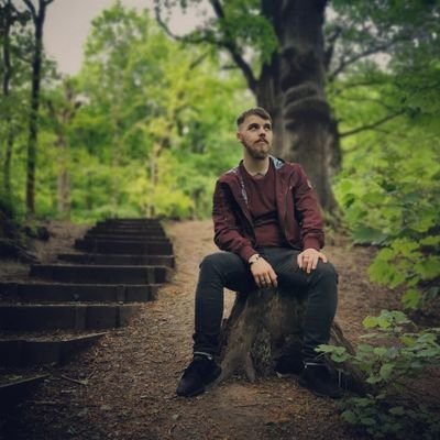 Profile Picture of Jordan (@RandomGlover) on Twitter