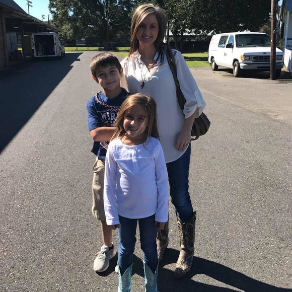 Profile Picture of Chasity Warthen (@chasitygagnard) on Poshmark