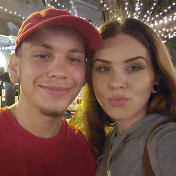 Profile Picture of Ian Garnsey (@ian08cole) on Poshmark