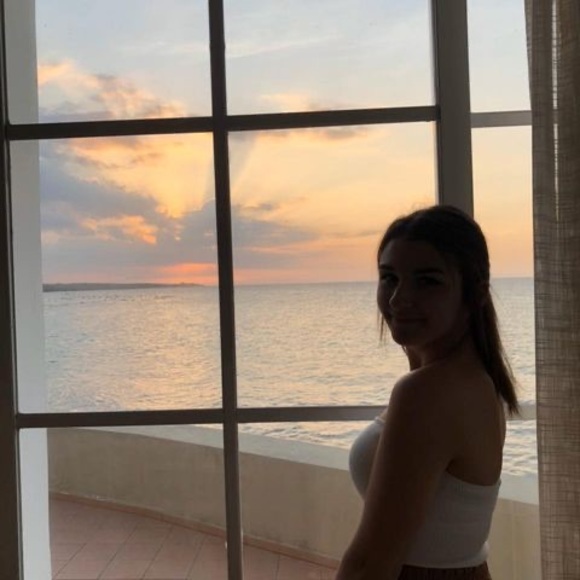 Profile Picture of Jade Marx-sauvé (@jadou9) on Poshmark