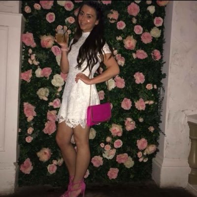 Profile Picture of Carly Farley (@CarlyCrook2012) on Twitter