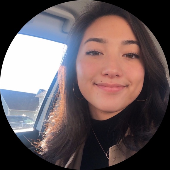 Profile Picture of Joy Coon (@joypromisee) on Poshmark