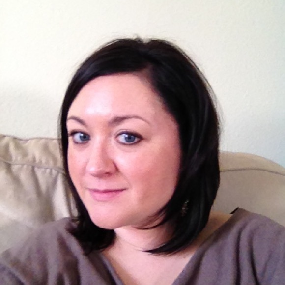 Profile Picture of Laura Lebold (@llebold) on Poshmark