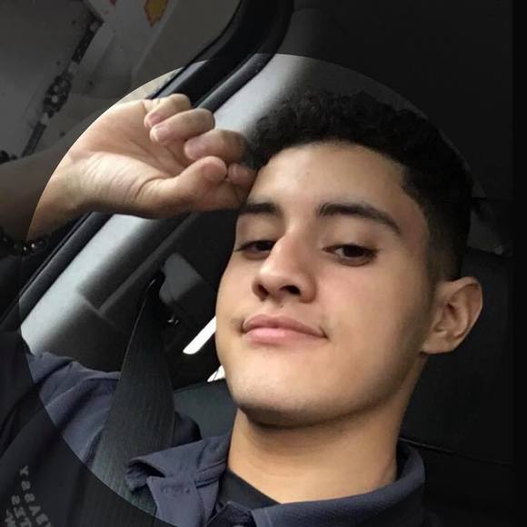 Profile Picture of Kevin Marin (@datboiikelloggs) on Poshmark