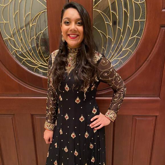 Profile Picture of Ayesha Arora (@ayesh18) on Poshmark