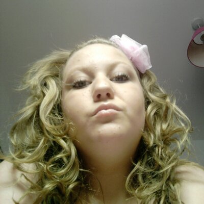 Profile Picture of amber dunnell (@antadec) on Twitter