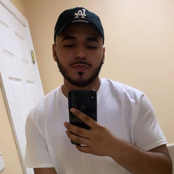 Profile Picture of Luis Cardenas (@luis_angel98) on Poshmark