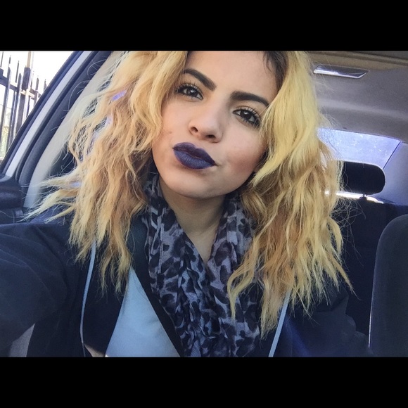Profile Picture of Melissa Preciado (@meliemels) on Poshmark