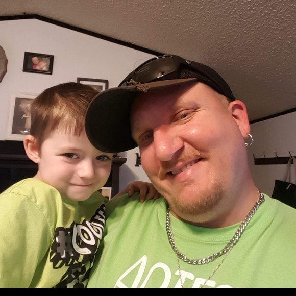 Profile Picture of Thomas Threlkeld (@bigcountry614) on Poshmark