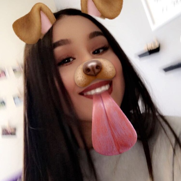 Profile Picture of Alexis Alcaraz (@aleexiss_aa) on Poshmark