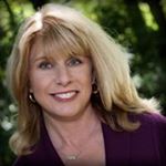 Profile Picture of Liza Sams Rosenzweig (@lizarosenzweig) on Instagram