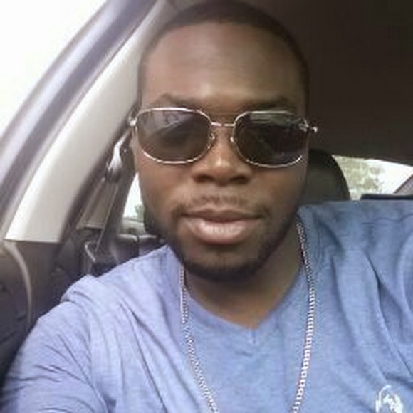 Profile Picture of Oneil Rodney (@oneilrodney37) on Poshmark